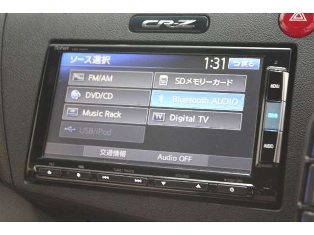 CD、DVD、SD、USB、Bluetooth、フルセグTV、ラジオをご使用いただけます♪