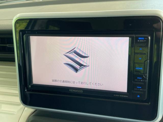 【純正ナビ】人気の純正ナビを装備。オーディオ機能も充実しており、Bluetooth接続すればお持ちのスマホやMP3プレイヤーの音楽を再生可能！毎日の運転がさらに楽しくなります！！
