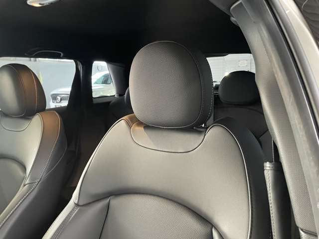 カーセンサーを見て電話しましたとお伝え下さい。078-261-1261までお気軽にお電話下さい。全国納車可能です。納車方法に関してもお気軽にご相談ください。