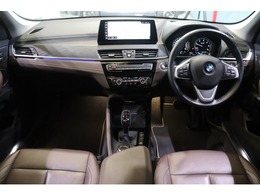 後期　コンフォート＆アドバンスドアクティブSP　モカレザー　第6世代iDriveナビ　メモリーパワーシート　後席スライドシート　ヘッドアップD　LEDライト　アクティブクルコン　電動ゲート　2年保証