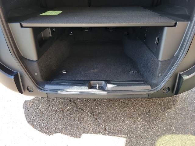 荷室上下2段荷室スペース