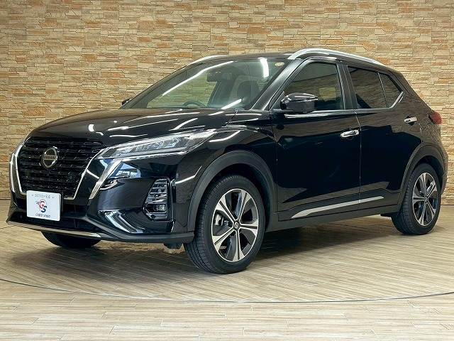 お車ご成約時の付帯率は驚きの90％OVERのキーパーガラスコーティング。雨が降れば、まるで洗車したかのような美しさ。納車後のメンテナンスも楽々。是非一度お試し下さい。
