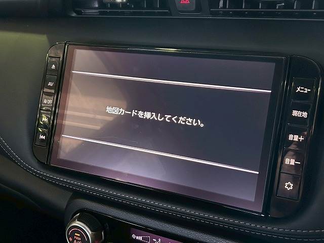 【純正メーカーナビ】装備でフルセグTV視聴やBluetooth等充実装備。