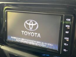 【純正ナビ】人気の純正ナビを装備。オーディオ機能も充実しており、Bluetooth接続すればお持ちのスマホやMP3プレイヤーの音楽を再生可能！毎日の運転がさらに楽しくなります！！