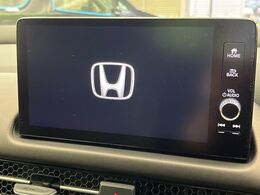 【純正9型ナナビ】人気の純正ナビを装備。オーディオ機能も充実しており、Bluetooth接続すればお持ちのスマホやMP3プレイヤーの音楽を再生可能！毎日の運転がさらに楽しくなります！！