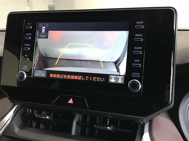 後方の見にくい視界もバックモニターで確認サポートして駐車時も安心☆
