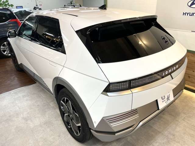 運転支援システムも充実しており、レーンキープアシストやレーンポジショニングアシストなども装備されております！