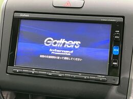 【純正ナビ】人気の純正ナビを装備。オーディオ機能も充実しており、Bluetooth接続すればお持ちのスマホやMP3プレイヤーの音楽を再生可能！毎日の運転がさらに楽しくなります！！