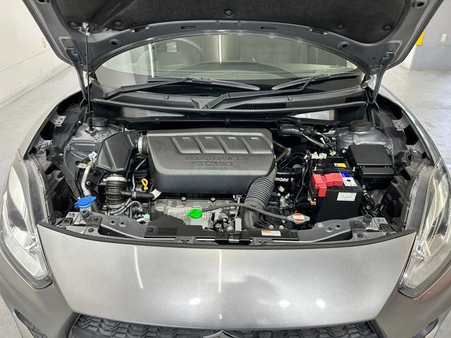 エンジンルームも綺麗です