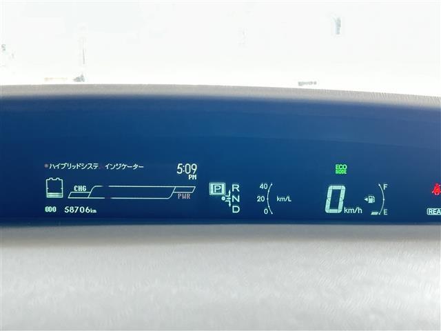 【　メーター　】メーターまわりも鮮やかに照らし出され、デザイン、安全性ともにバッチリですね♪