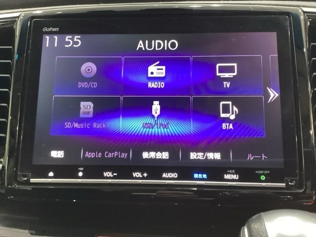 ワイド画面のナビゲーションはフルセグTV対応のGathers純正メモリーナビを搭載しています。Bluetoothオーディオ機能がありますので、スマートフォンなどの音楽も再生できます。