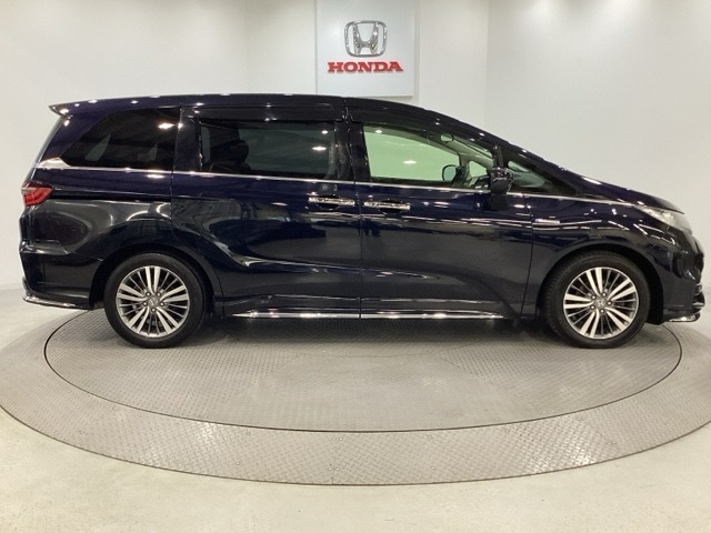 購入後も自社指定整備工場完備でお客様の愛車をしっかりサポート致します！御納車時には安全かつ安心してお乗り頂けるようホンダ専門知識を持つ整備スタッフが点検・整備・装備も説明をしてお渡ししております。