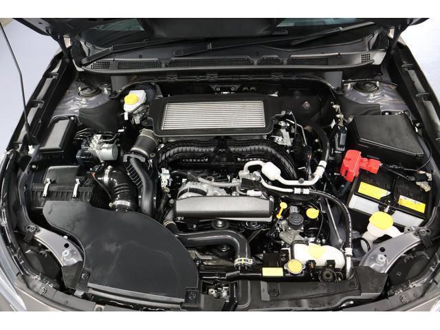 エンジンルームはクリーニングを実施済み！ までの点検記録もしっかりと残っており安心納車前の点検整備では各種消耗品や油脂類の交換を実施！安心のスバル認定U-CARです！