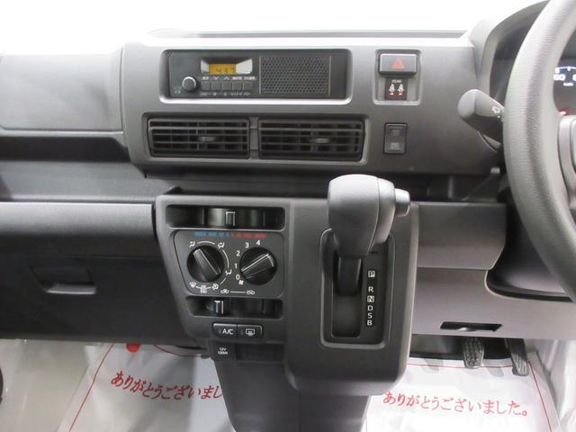 中古車は一物一価、同じようなお車でも、整備状況、外内装の状態など様々です。