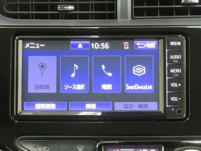SDナビ＆ワンセグTV付きです。遠出も快適ですね！
