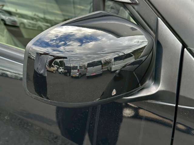 株式会社オートコミュニケーションズ　成田店の車両を拝見頂きありがとうございます。ご不明な点やなどご要望がございましたら、お気軽にメールもしくは、TEL：043-496-1222にてお問い合わせください。