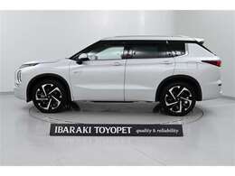 『 三菱 アウトランダー PHEV P 』入荷しました。お気軽にお問い合わせください。