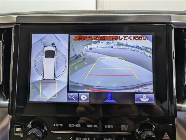 駐車が苦手な方にも安心なバックモニター付き