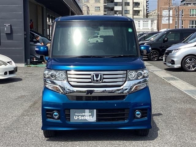 内外装ともにきれいなお車で、ギャザズメモリーナビ　Bluetooth　ETC　Rカメラ　等装着しております！