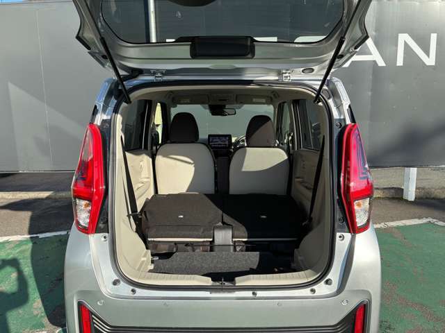 バックドアを開けると広々スペース！