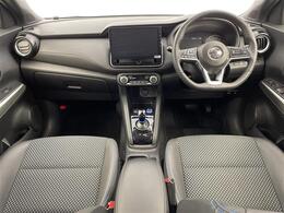 【インパネ全体】全方位で視界が広く、高い目線で運転もしやすいです！