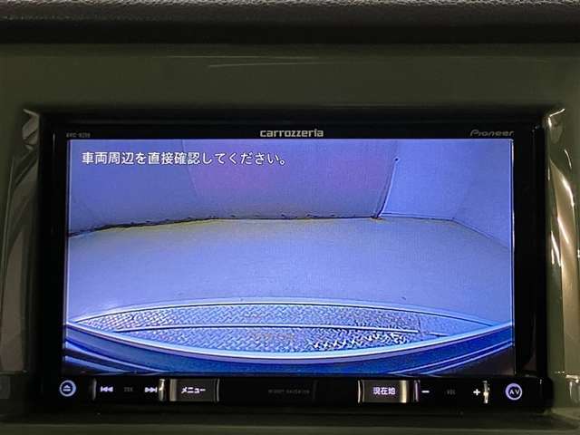 充実の装備が揃った中古車で快適なカーライフを。豊富な機能で便利さを追求し、使いやすさと安心感を提供します。安全性と快適性を追求した整備済み車両で、心地よいドライブをお楽しみください。
