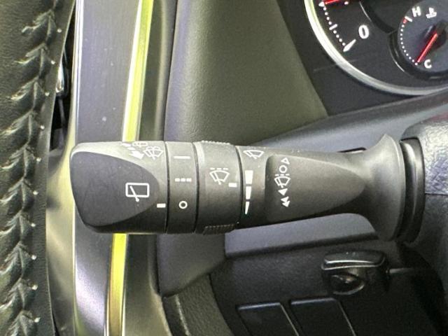 お車に合わせて無料保証以外にも、保証範囲、期間、距離を拡充させた有料保証もご用意しております！中古車の購入が初めてで不安・・・というお客様もご安心ください！