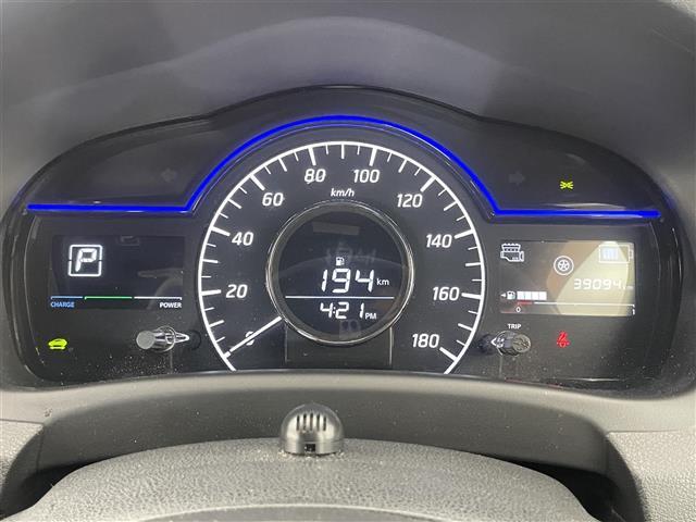 【スピードメーター】メーターがシンプルで見やすく運転しやすいですね！