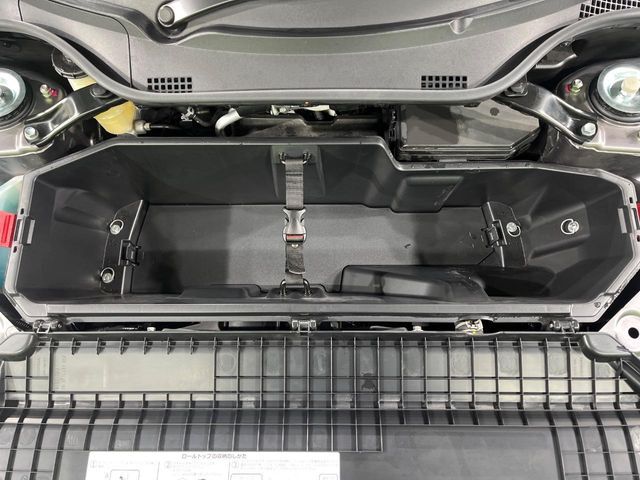 普段のお買い物や通勤、送迎等に十分な荷室スペースを確保しております。