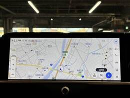純正12.3インチナビ装備！！フルセグTVやBluetoothなどの様々なメディアを搭載！！