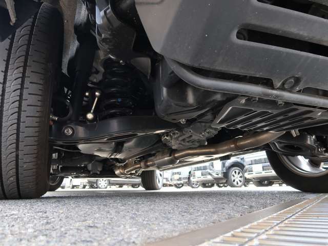 走行年数通りきれいな下廻り
