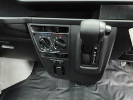 県内の離れた店舗に気に入ったお車がある場合でも、お近くの店舗にてどのお車もご購入頂けますのでご安心ください。