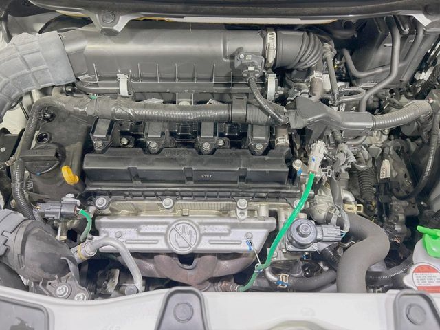 親切・丁寧な専門メカニックスタッフが応対！・車検・点検整備・事故等の修理などアフターサービスも安心。お車のカスタマイズもネクステージのサービススタッフまでご相談ください！