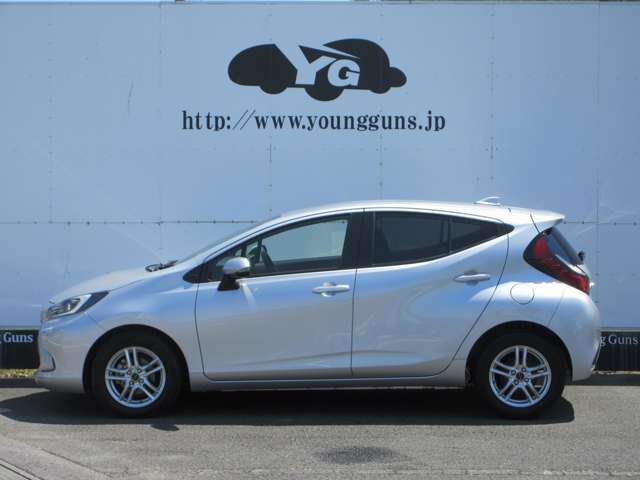その他に、アフター保証のお取り扱いもしております！1年間、2年間、3年間とお客様に選んでいただけます！故障があった場合は、当社をはじめ、全国のディーラー、認証整備工場での修理が可能になります！