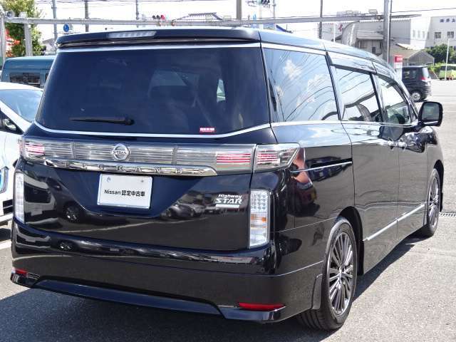 ■日産プリンス埼玉　ユーカーズ熊谷　電話048-525-5700■電車でお越しのお客様はJR高崎線「行田駅」までお迎えに上がります。