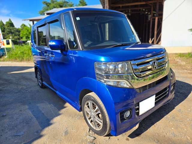 全国から陸送費込みでの多数のお問い合わせがあります。中古車は一点ものですので、価格や装備・カラーなど気に入った車両はすぐお問い合わせください。