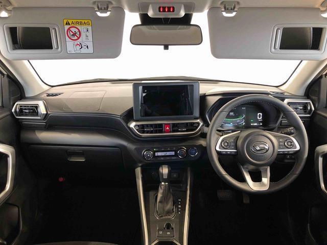 ちょっとした身だしなみがチェックできるミラー付きサンバイザーが付いています。