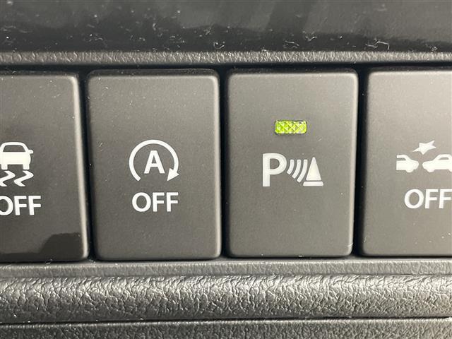 【クリアランスソナー】駐車、発進の低速走行時に、周囲の障害物をブザーとディスプレイ表示でお知らせして、衝突回避をサポートします！
