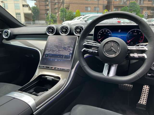 時間や距離的な都合で実車をご覧になれないお客様、ご安心下さい。私共がお客様の目の代わりとなって、お車を確認させて頂きます。詳細の写真を撮影しメール等でお送りさせて頂きます。お気軽にお申し付け下さい。