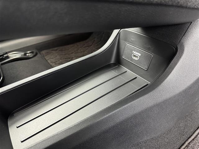 【運転席操作部】快適なドライブを楽しむための機能が装備されています！運転席から触れるので、使いやすいです！除菌プランいれていただくと、さらに清潔で安心していただけます！
