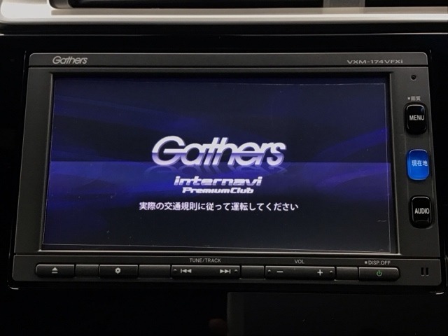 純正メモリーナビ付きです！CD・DVD再生、フルセグTV視聴、Bluetooth・ミュージックプレーヤー接続可能です！