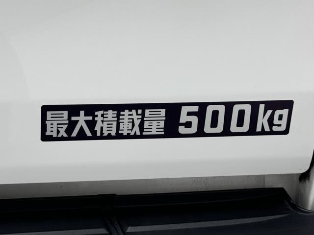 積載可能な量が貼ってありますね。　この量までじゃんじゃん載せられちゃうので色んな用途に使えますね。