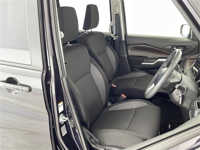 【運転席】『運転席周辺』の画像になります。写真の内容に関してご不明点、ご質問等がございましたらお気軽にガリバー店舗までお問い合わせください。