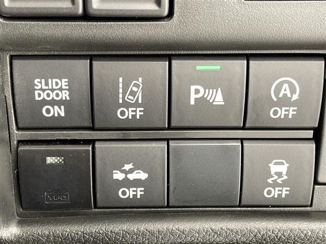 【運転席操作部】『運転席周辺の装備』の画像になります。快適なドライブを楽しむための機能が装備されています！運転席から触れるので使いやすいです！