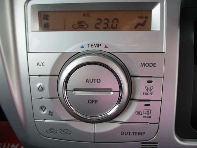 自信をもってあなたにこの車をおススメします！　細かい点や、気になる点などどんなことでもお気軽にお問い合わせください！
