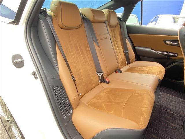 フルセグナビ・全周囲カメラ・BTオーディオ・18AW・ハーフレザーシート・シートヒーター・LEDライト・フォグLED・ステアリングヒーター・レーダークルーズ・セーフティセンス・BSM・Pアシスト