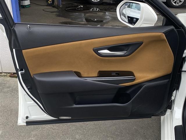 フルセグナビ・全周囲カメラ・BTオーディオ・18AW・ハーフレザーシート・シートヒーター・LEDライト・フォグLED・ステアリングヒーター・レーダークルーズ・セーフティセンス・BSM・Pアシスト