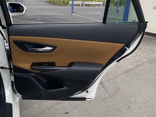 フルセグナビ・全周囲カメラ・BTオーディオ・18AW・ハーフレザーシート・シートヒーター・LEDライト・フォグLED・ステアリングヒーター・レーダークルーズ・セーフティセンス・BSM・Pアシスト