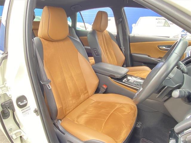 フルセグナビ・全周囲カメラ・BTオーディオ・18AW・ハーフレザーシート・シートヒーター・LEDライト・フォグLED・ステアリングヒーター・レーダークルーズ・セーフティセンス・BSM・Pアシスト