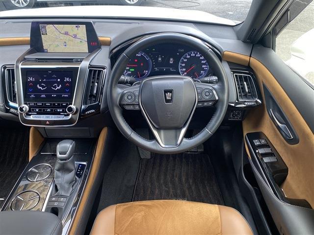 フルセグナビ・全周囲カメラ・BTオーディオ・18AW・ハーフレザーシート・シートヒーター・LEDライト・フォグLED・ステアリングヒーター・レーダークルーズ・セーフティセンス・BSM・Pアシスト